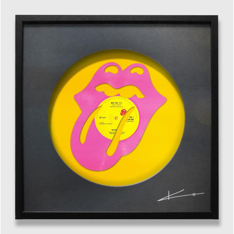 Big Lips - Pink on Yellow